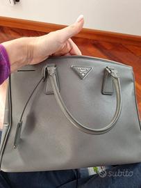 Borsa Prada mod. Galliera