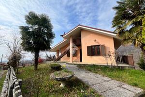 VILLA SINGOLA A CASTELNUOVO NIGRA