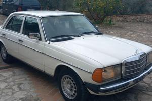 Mercedes 240 D
