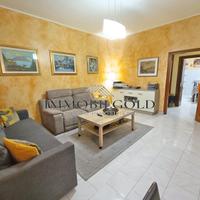 Ampio trilocale con balcone e cantina