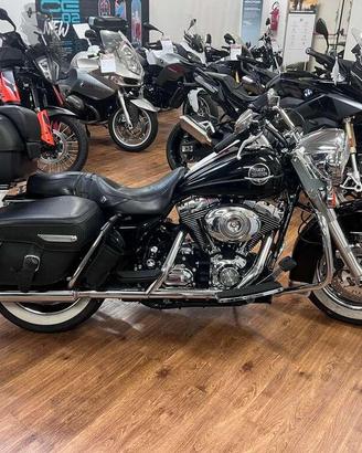 HARLEY-DAVIDSON Road King 1584 FLHRC Classic