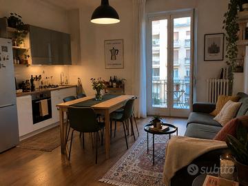 Bilocale arredato con balcone | S. Donato Milanese
