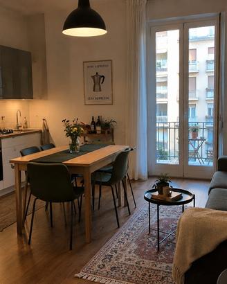 Bilocale arredato con balcone | S. Donato Milanese