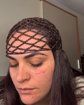 Cappello a rete lamé marrone uncinetto