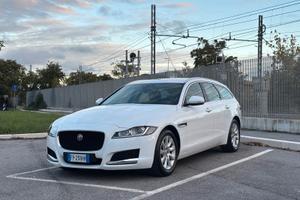 Jaguar XF Sportbrake 2.0 D 180 CV aut. Prestige