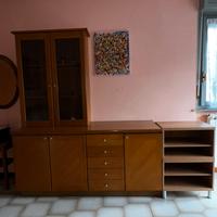 Mobile soggiorno con vetrinetta