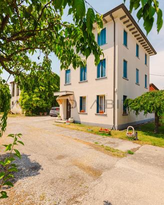 VAZZOLA casa singola 3 livelli con giardino C506
