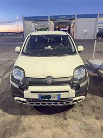 Fiat panda cross bianca hybrid 2023
