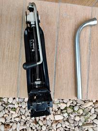 Crick con chiave per i bulloni originale VW