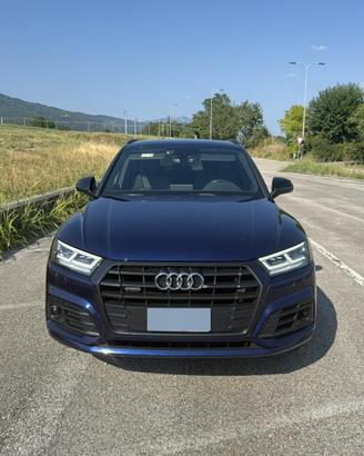AUDI Q5 2.0 TDI S LINE  INT/EST  FULL BLACK