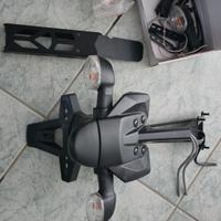  Frecce anteriori + porta targa Yamaha Tracer