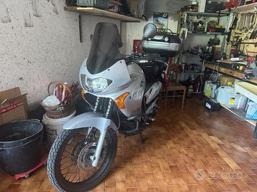 Honda transalp 650