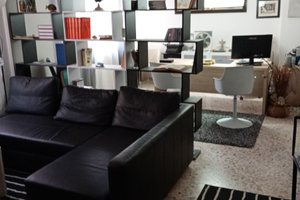 Stanza per ufficio con due postazioni centro