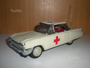 Giochi di latta anni 60 ambulanza Croce Rossa