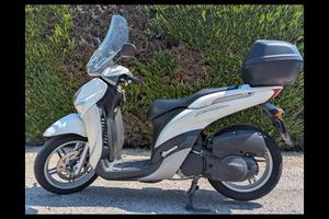 Yamaha Xenter scooter  125 