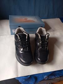 Scarpe sportive donna PODARTIS, in pelle numero 40