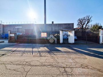 CAPANNONE A MANERBIO