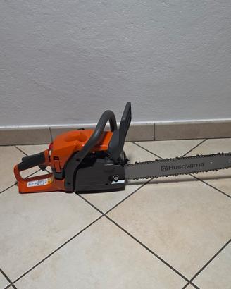 motosega  husqvarna 440 