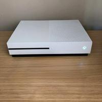 xbox one 500gb  (no Joypad) 