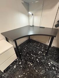 Scrivania angolare ikea
