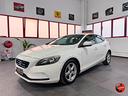 volvo-v40-d2-1-6-115cv-summum-2015