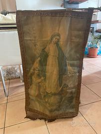 antico stendardo religioso in tela