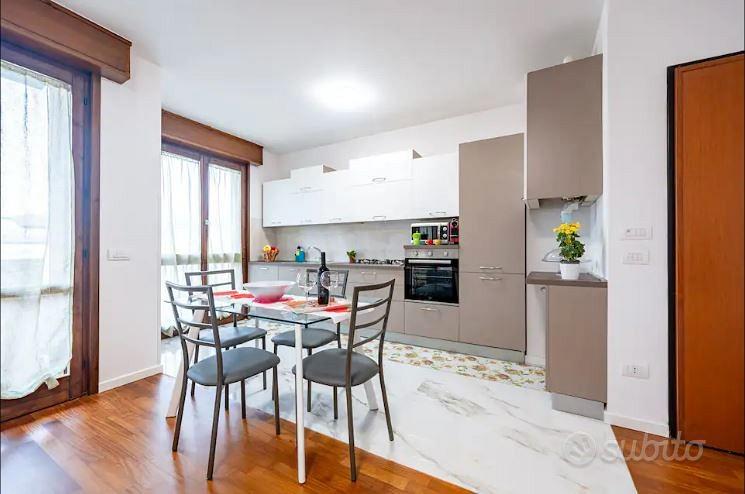 PERIODI BREVI Casa disponibile dal 16 al 17 maggio