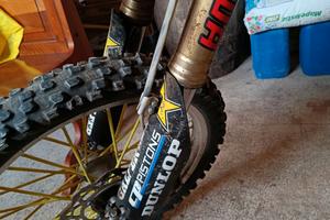 Suzuki rmz 250 4 tempi
