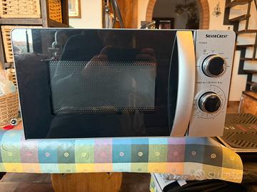 Microonde SilverCrest SMW 700 D3