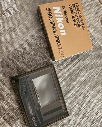 nikon schermo messo a fuoco  e f90