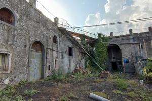 Antica Distilleria Con Terreno