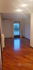 Parquet usato in legno Acacia da pulire e levigare