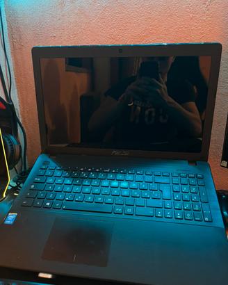 Pc portatile asus