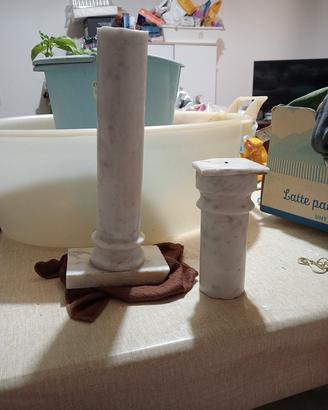  Colonna decorativa in marmo bianco di Carrara 