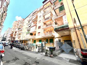 3 LOCALI A NAPOLI