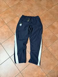 Pantaloni patta