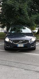 Volvo S60 tenuta benissimo
