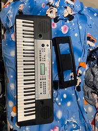 Pianoforte yamaha YPT-260