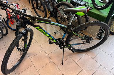 MTB unisex NUOVA con freni a disco e 18 velocità
