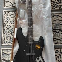 Basso elettrico nuovo