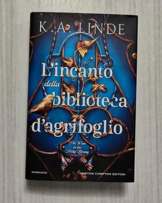 Libro.L'incanto della Biblioteca l'agrifoglio.