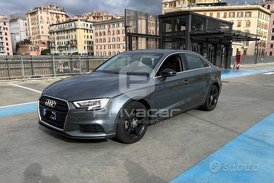 AUDI A3 Sedan 35 TFSI COD Business