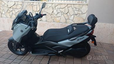 xmax 300tech+  2025