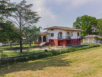 AMPIA CASA INDIPENDENTE