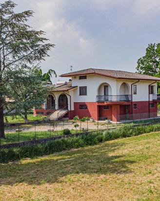 AMPIA CASA INDIPENDENTE