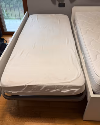 Letto singolo con secondo letto estraibile