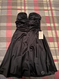 Abito nero elegante da donna nuovo  con cartellino