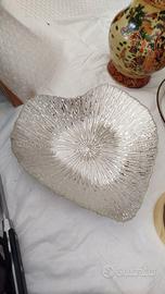 Vassoio e vaso in argento