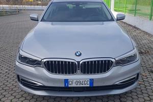 BMW 530D Luxury 265cv., 4 ruote sterzanti,tetto.