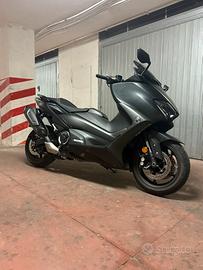 Yamaha T Max 560 praticamente nuovo